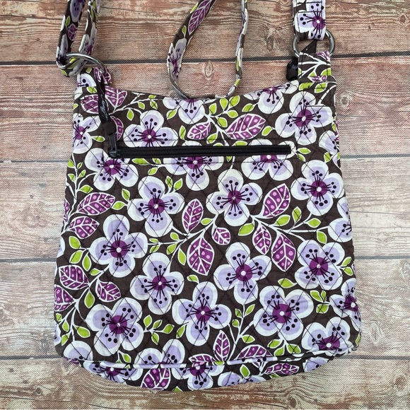 Vera Bradley Plum Petals Hipster Crossbody
Bag Shoulder green/purple - Picture 12 of 14